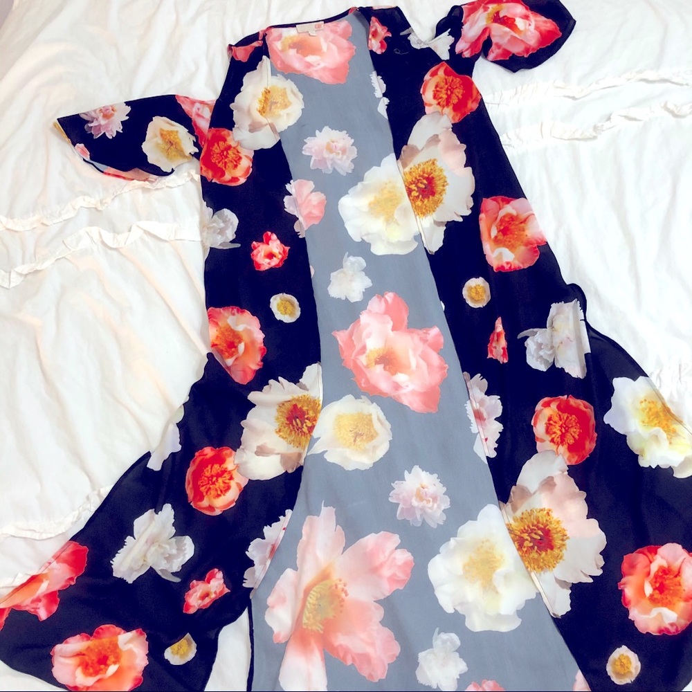 *Beautiful Floral Kimono*